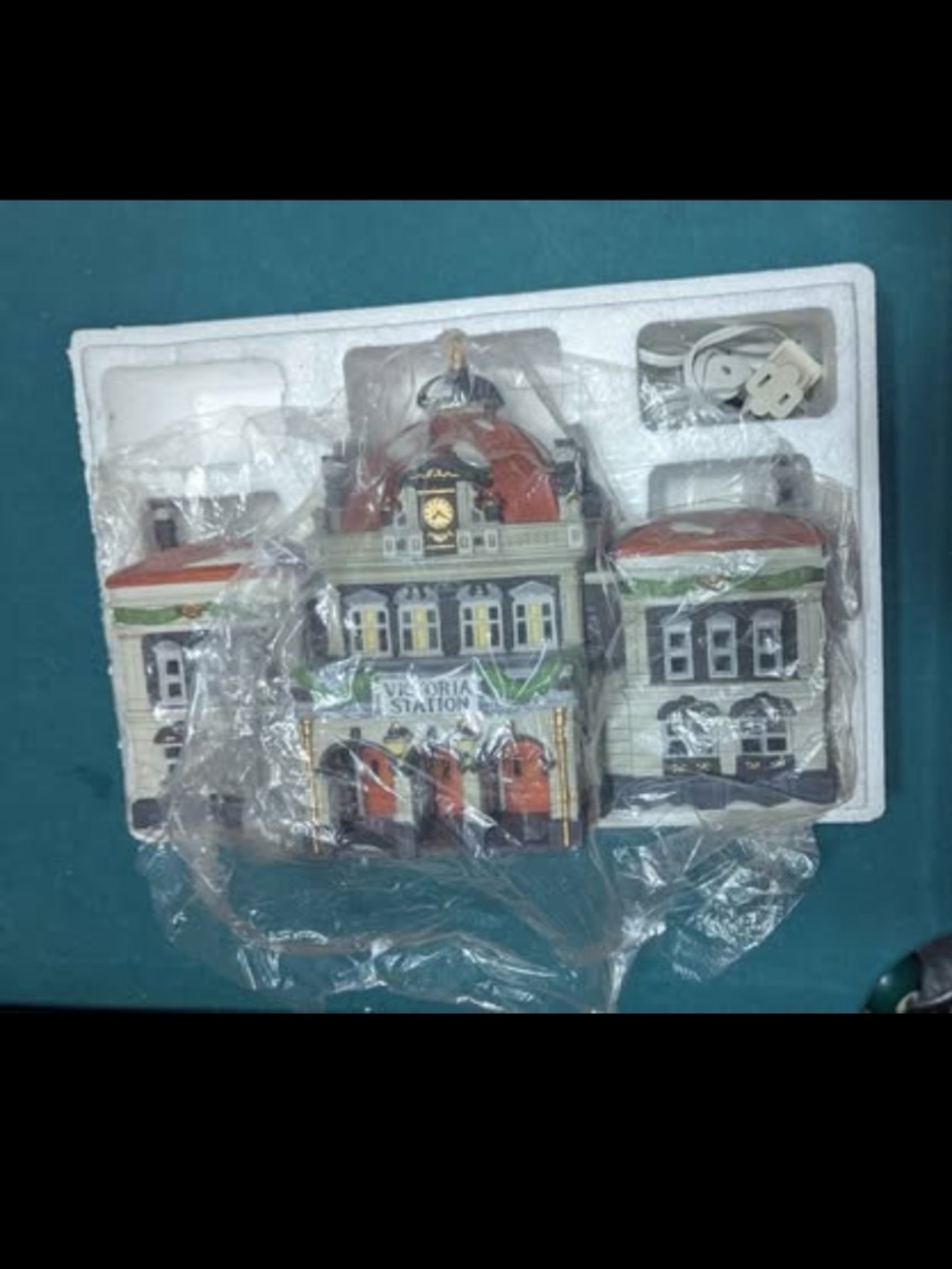 Department 56 - Dickens' Village Series - Victoria Station